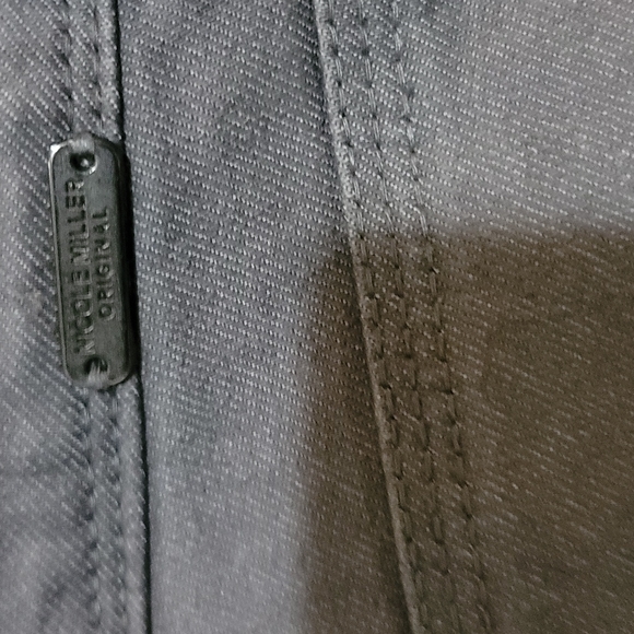 Gently Loved like new grey straight cut jeans by Nicole Miller original size 4 - Picture 8 of 8